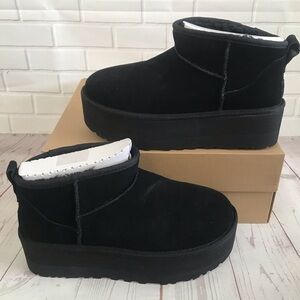 UGG CLASSIC ULTRA MINI PLATFORM suede BOOT